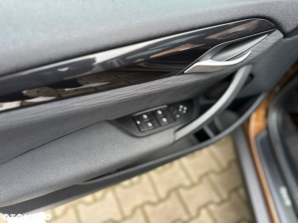 BMW X1 sDrive18i Sport Line - 30