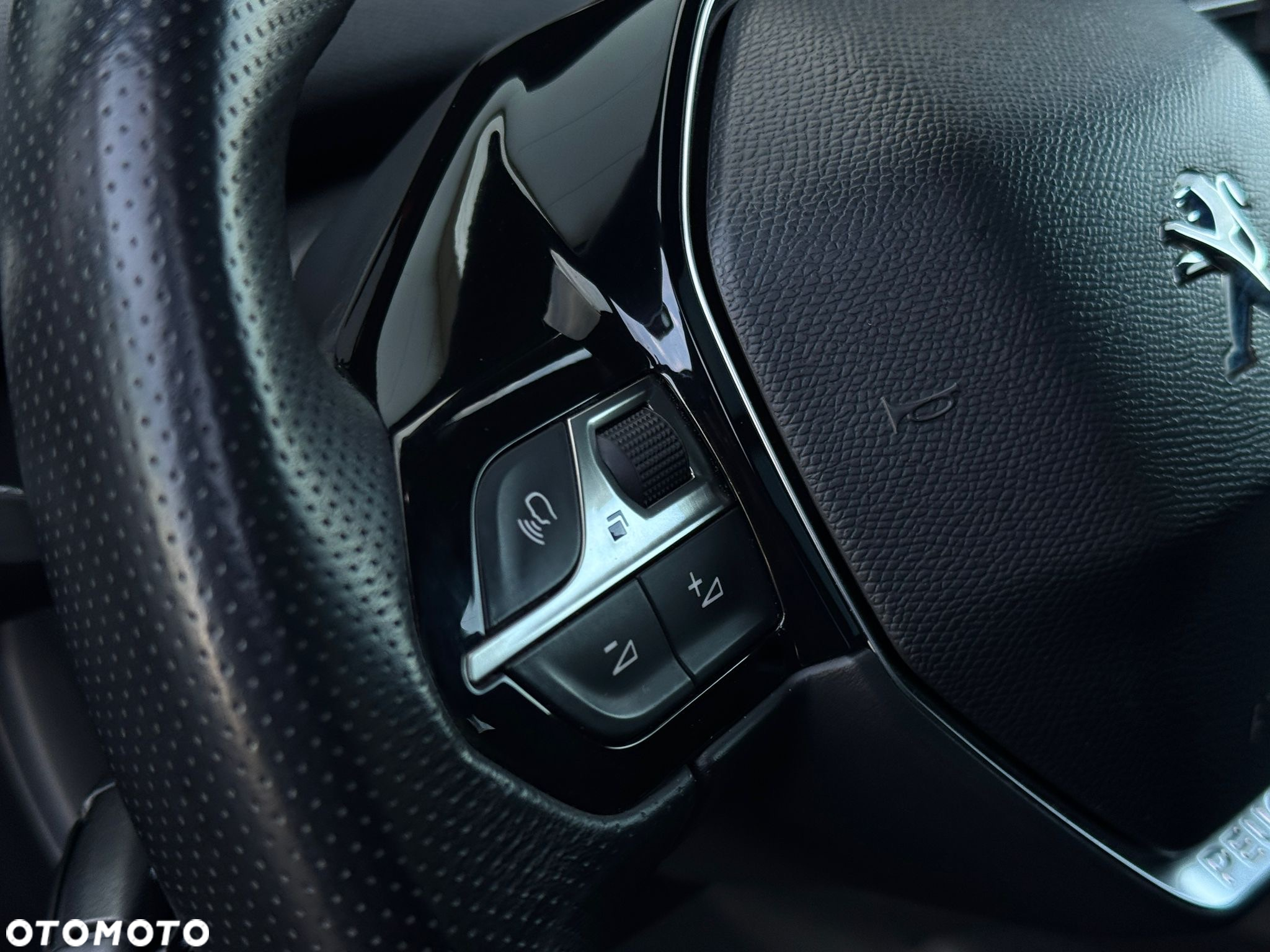 Peugeot 3008 BlueHDi 180 Stop & Start EAT8 GT - 10