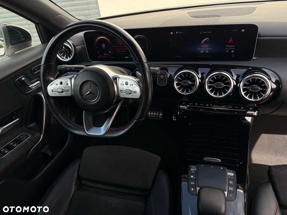 Mercedes-Benz Klasa A 250 e PHEV AMG Line 8G-DCT - 30