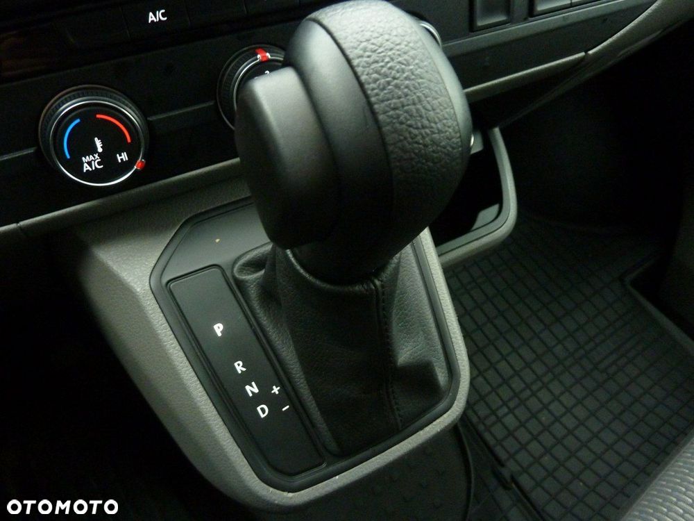 Volkswagen Transporter - 25