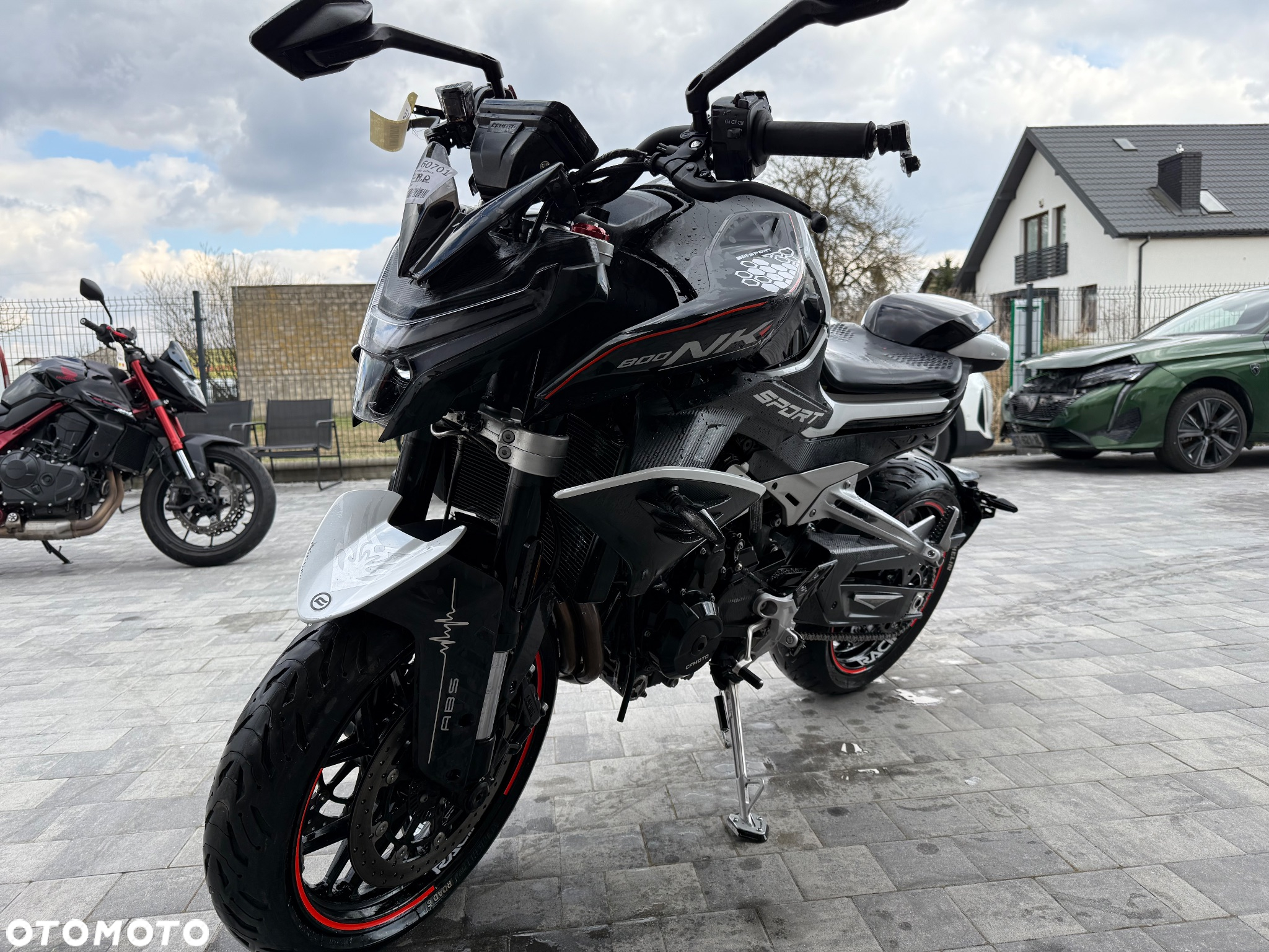 CFMoto NK - 4