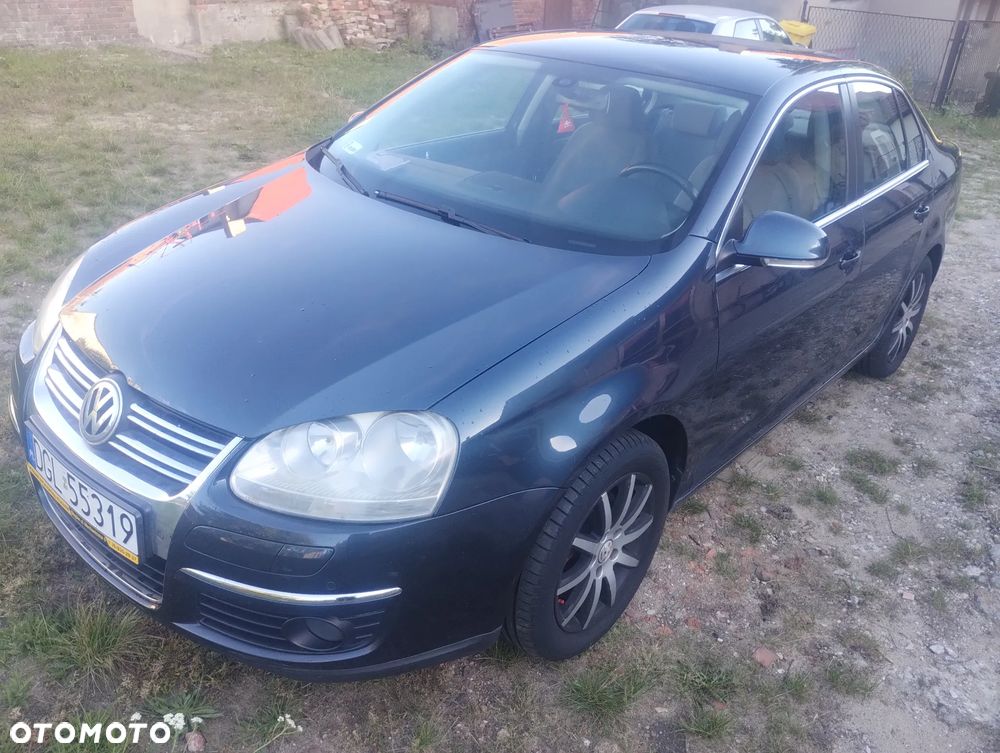 Volkswagen Jetta 1.4 TSI Comfortline DSG - 4