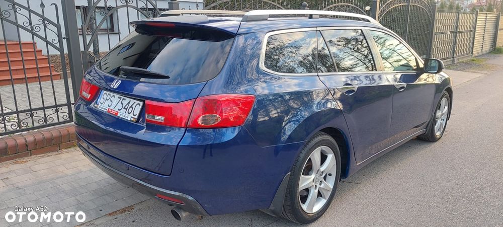Honda Accord 2.0 Executive - 11