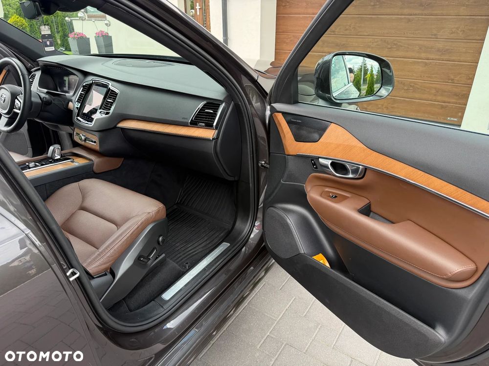 Volvo XC 90 - 18