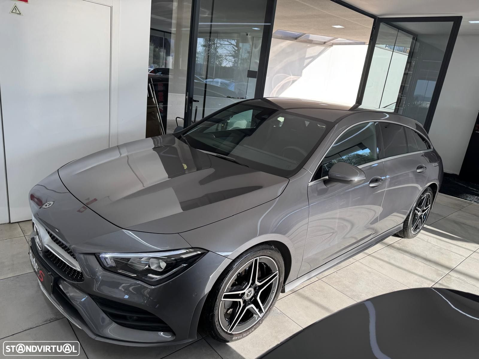 Mercedes-Benz CLA 220 d Shooting Brake AMG Line Aut. - 2