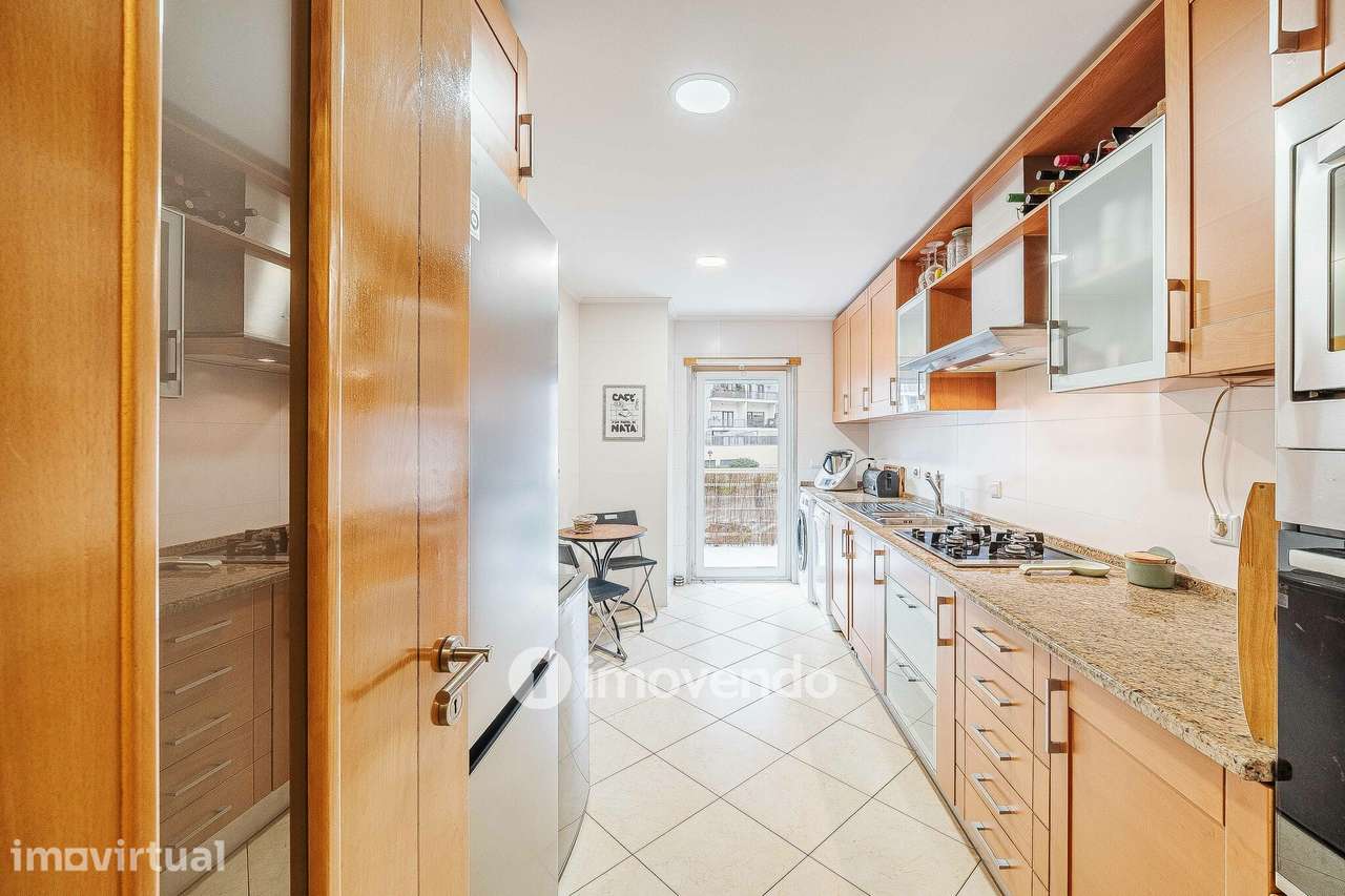 Apartamento T3 exclusivo, com garagem, nas Colinas do Cruzeiro - Grande imagem: 3/56