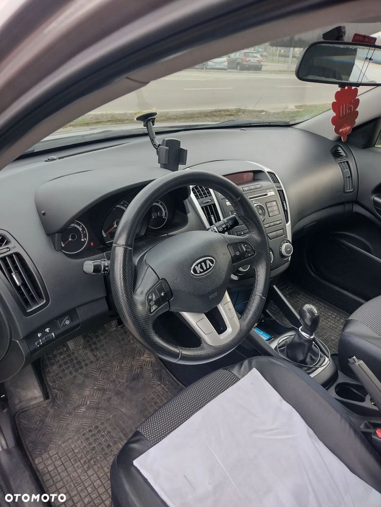 Kia Ceed 1.6 Comfort + - 10