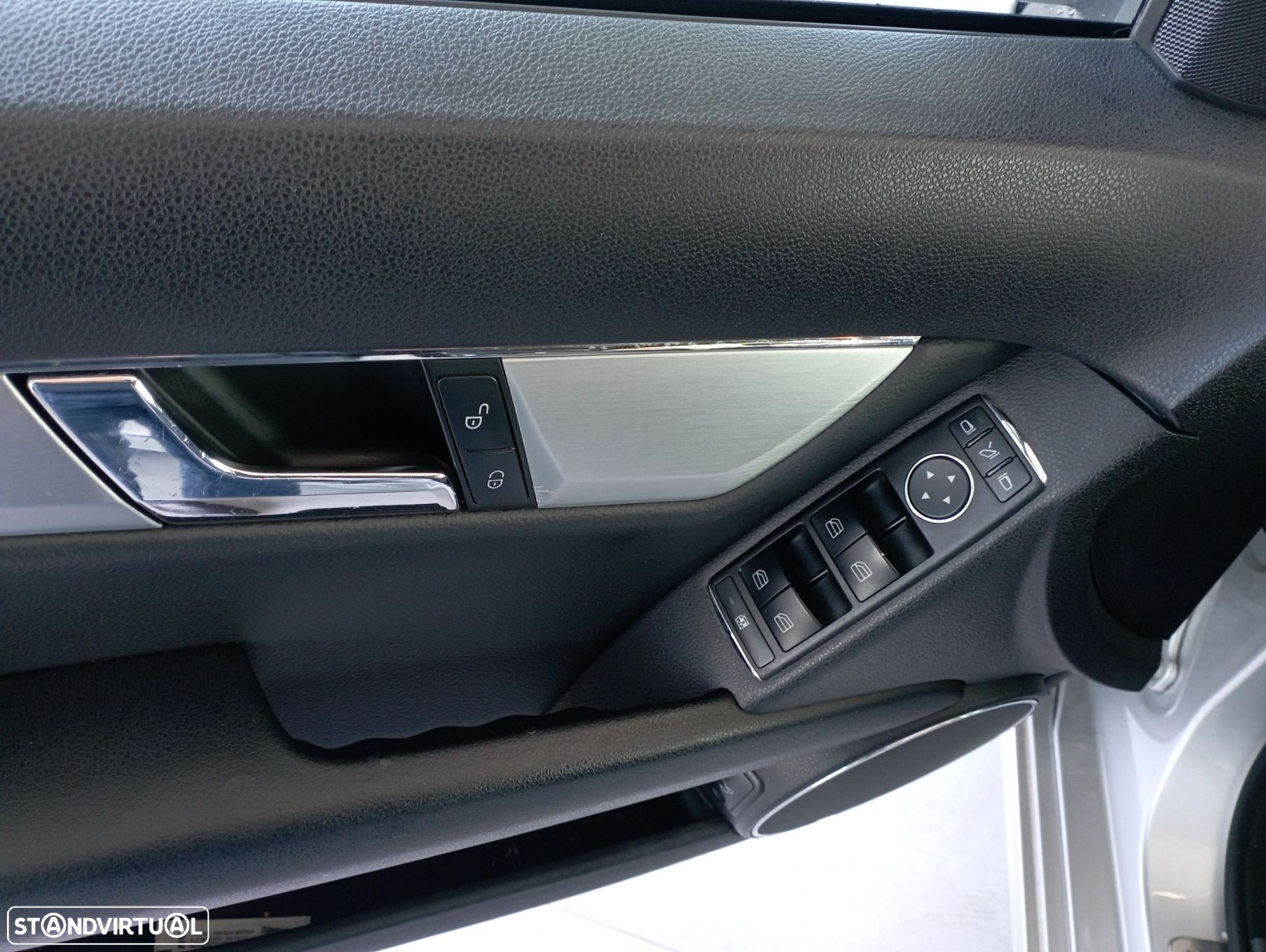 Mercedes-Benz C 220 CDi Avantgarde BlueEfficiency Aut. - 12