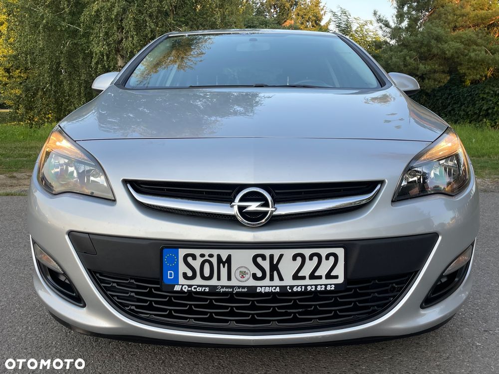 Opel Astra 1.3 CDTI Essentia ecoFLEX - 2