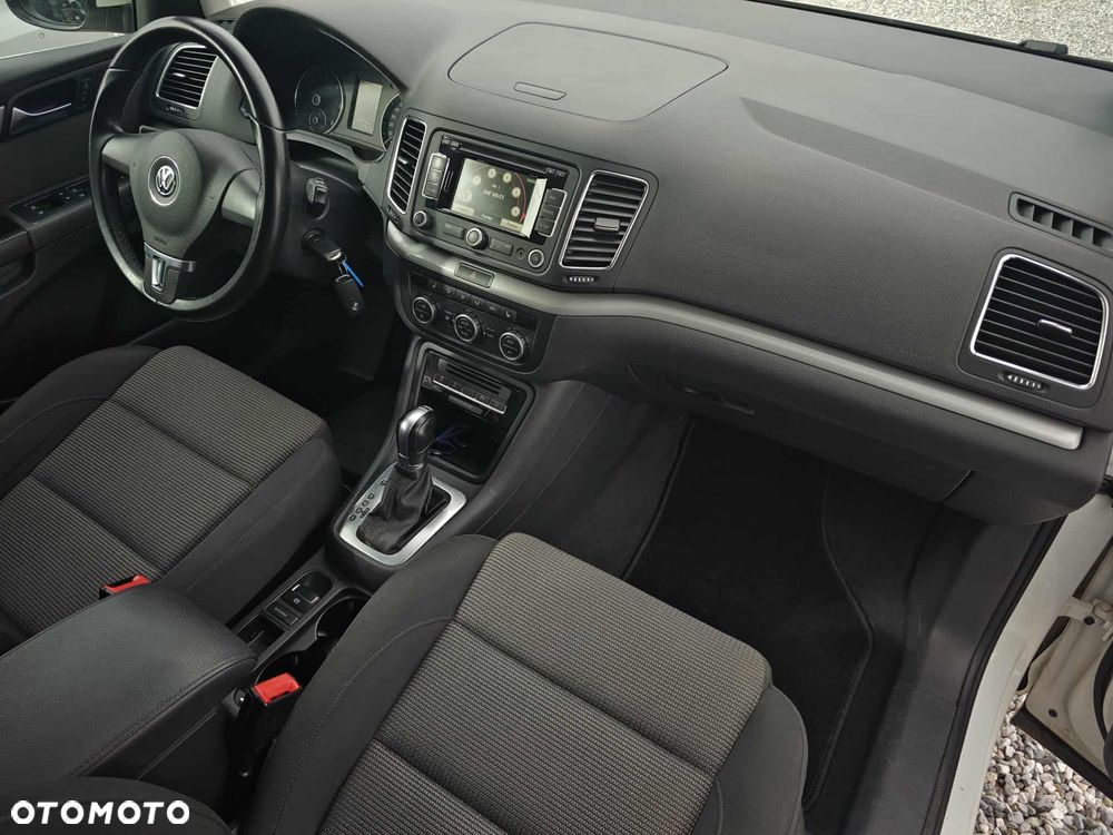 Volkswagen Sharan 2.0 TDI Comfortline DSG - 19