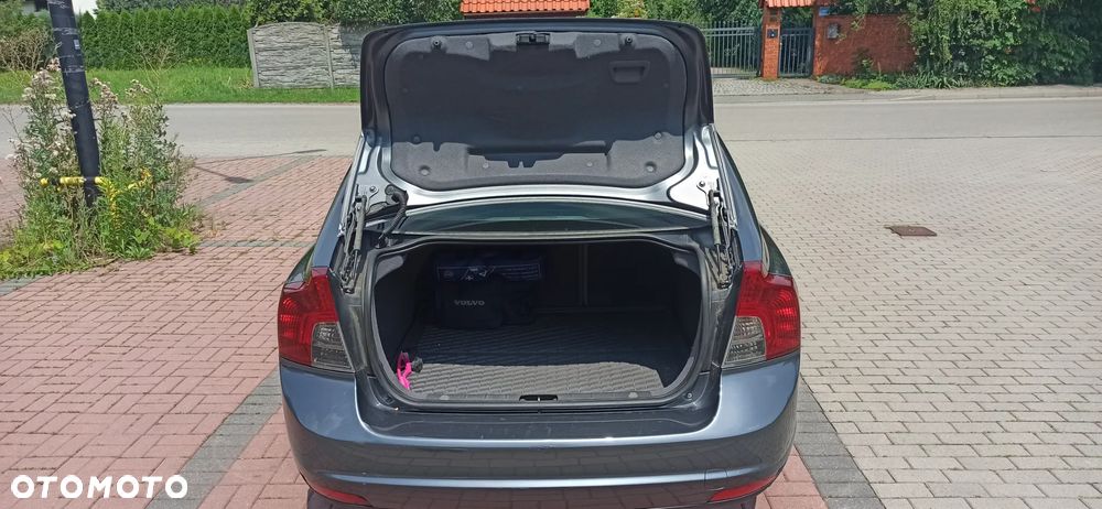 Volvo S40 2.0D - 4