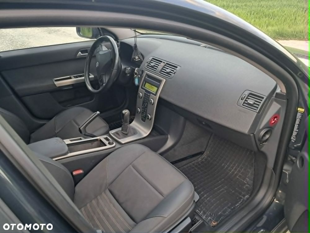 Volvo V50 2.0D - 9
