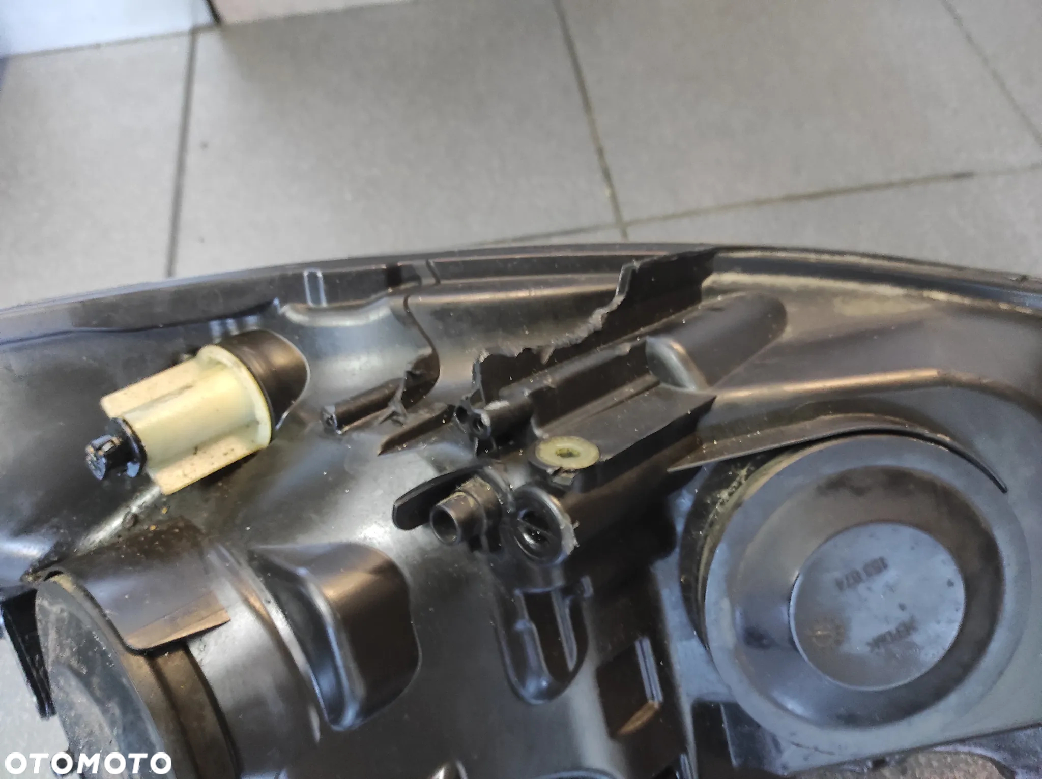LAMPA PRZEDNIA LEWA SKODA FABIA 2 LIFT BI HALOGEN EUROPA WYSYŁKA !!!! - 4