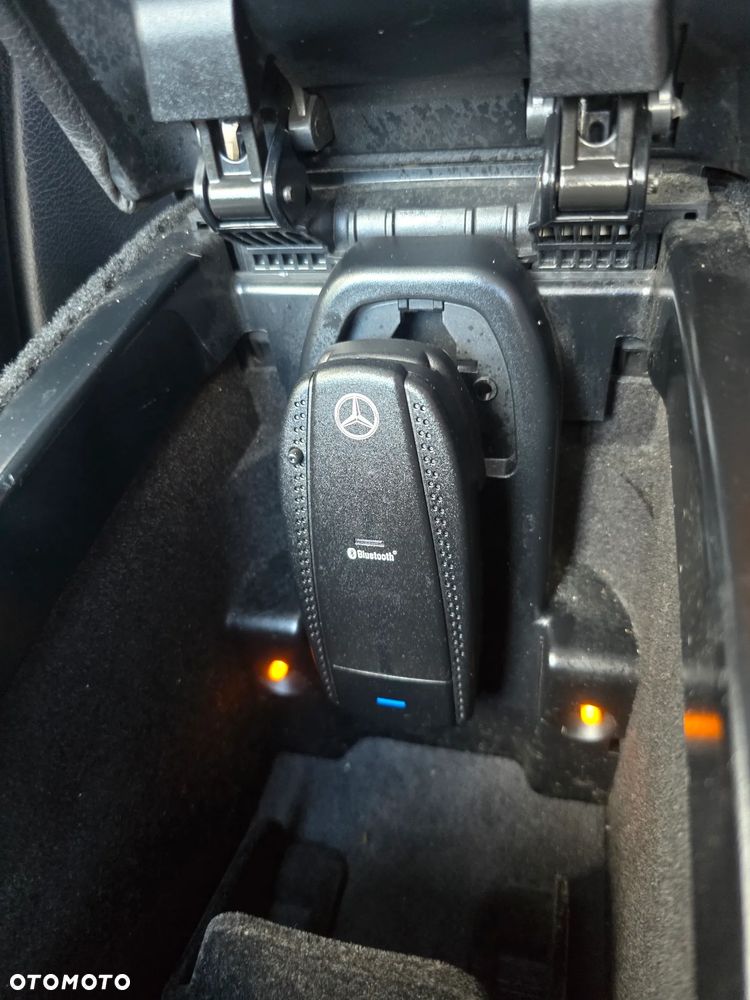 Mercedes-Benz Klasa E 320 CDI 7G-TRONIC Avantgarde DPF - 29