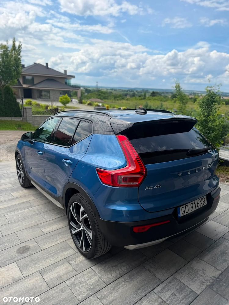 Volvo XC 40 T3 R-Design - 2