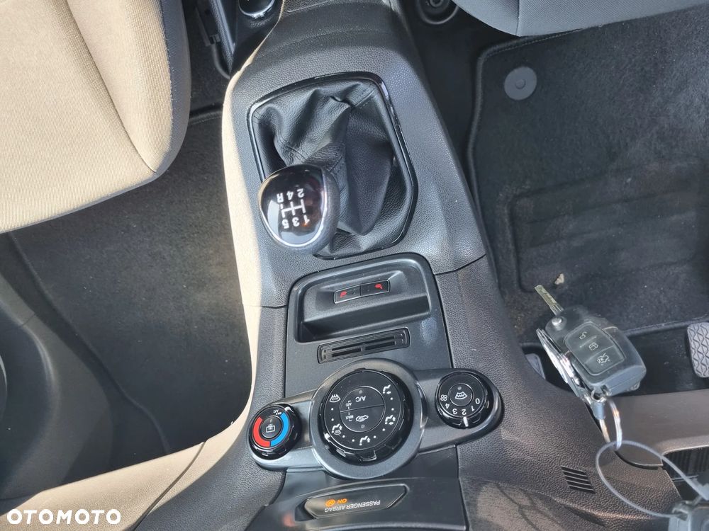 Ford Fiesta 1.25 Gold X EU5 - 17