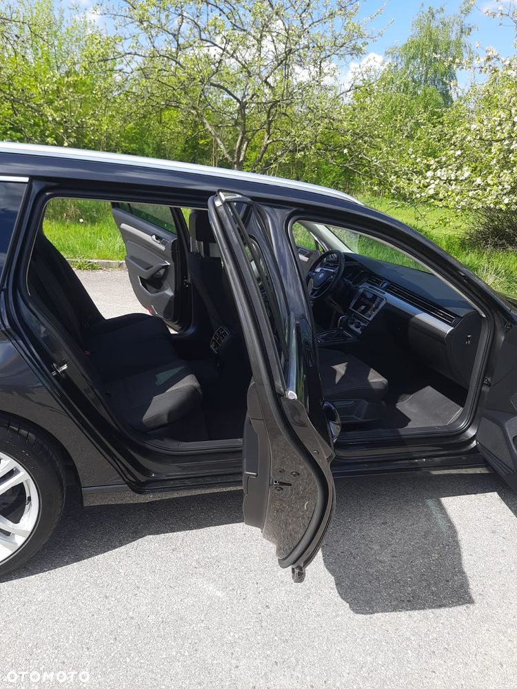 Volkswagen Passat Variant 1.6 TDI (BlueMotion Technology) DSG Comfortline - 29