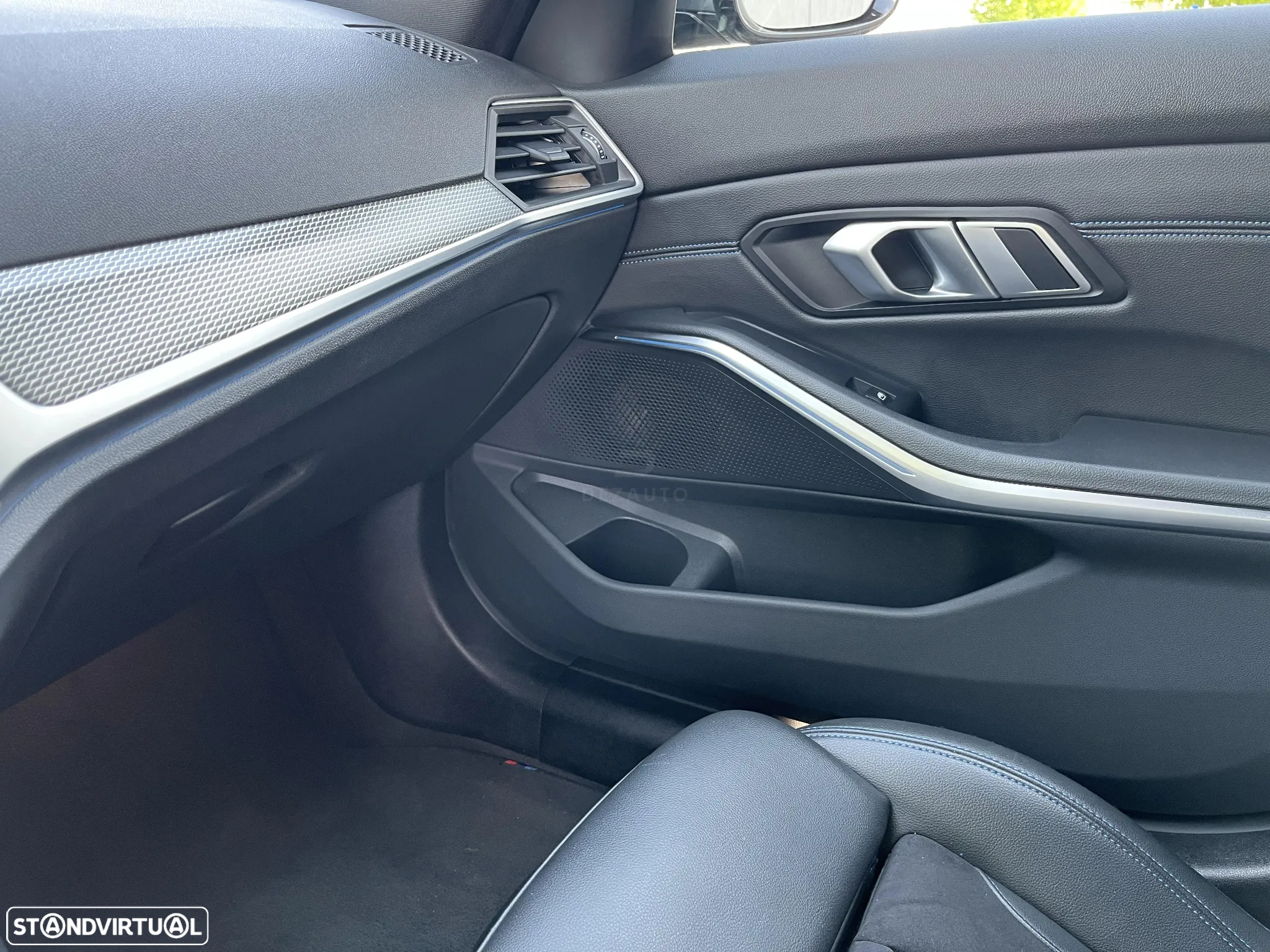 BMW 330 - 24