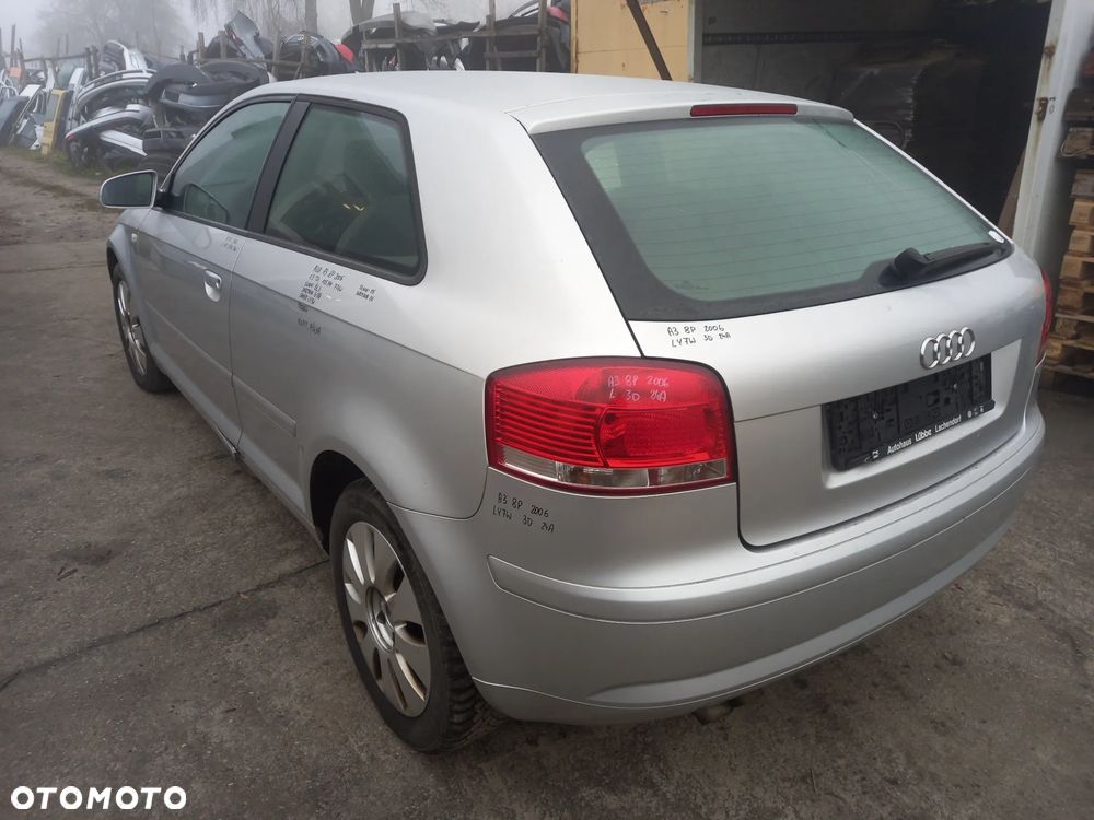 AUDI A3 8P PULPIT KONSOLA DESKA ROZDZIELCZA - 12