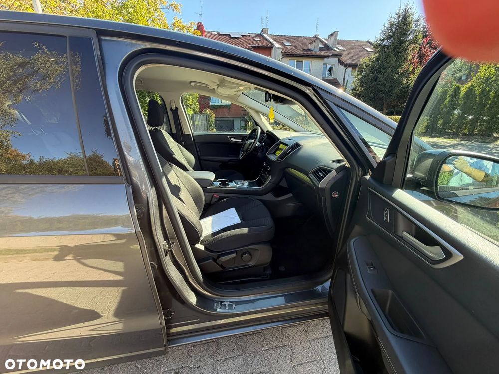 Ford S-Max - 25