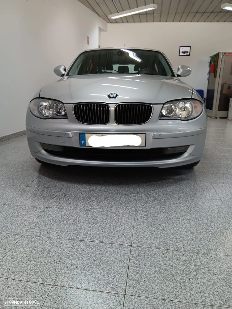 BMW 116 d Sport Line - 2