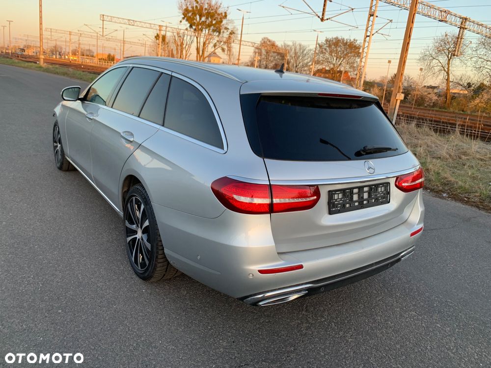 Mercedes-Benz Klasa E 220 d 4-Matic Avantgarde - 3