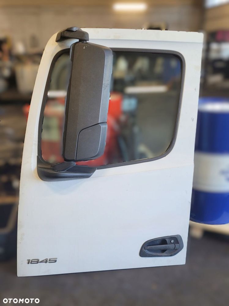 DRZWI KABINY GOŁE LEWE MERCEDES ACTROS MP4 / MP5 - 1
