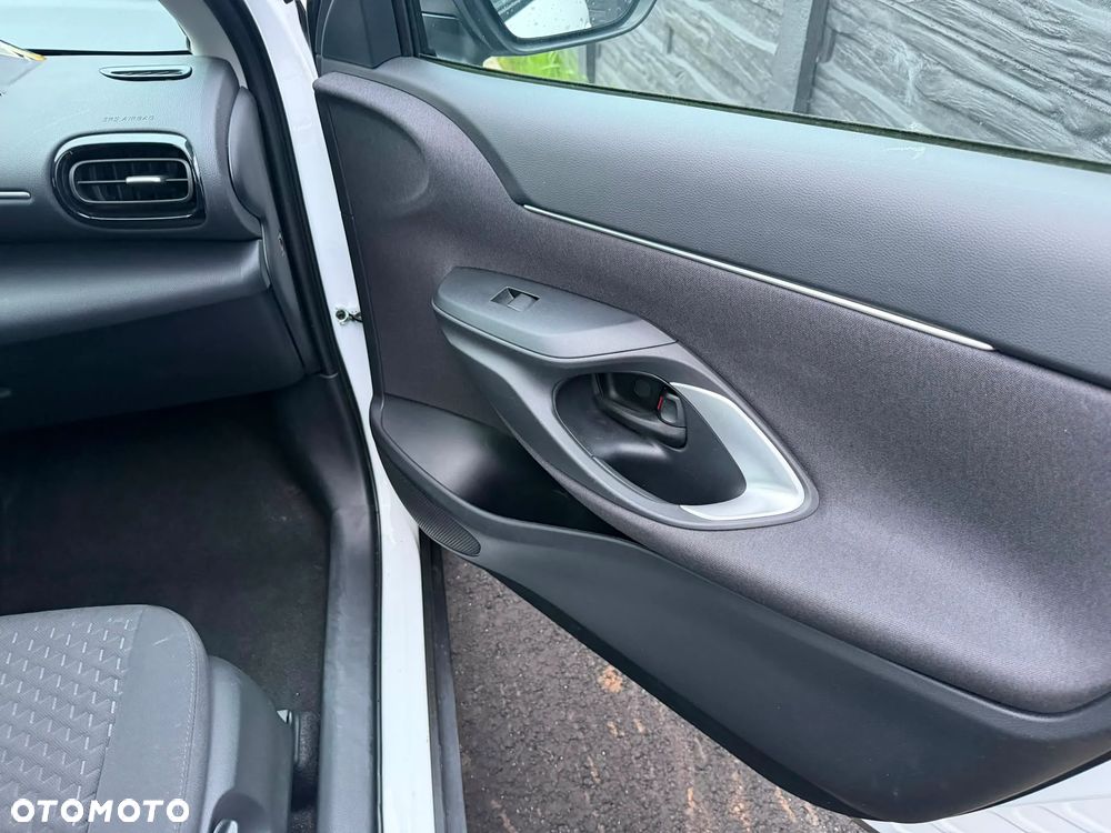 Toyota Yaris Cross Hybrid 1.5 Comfort - 19
