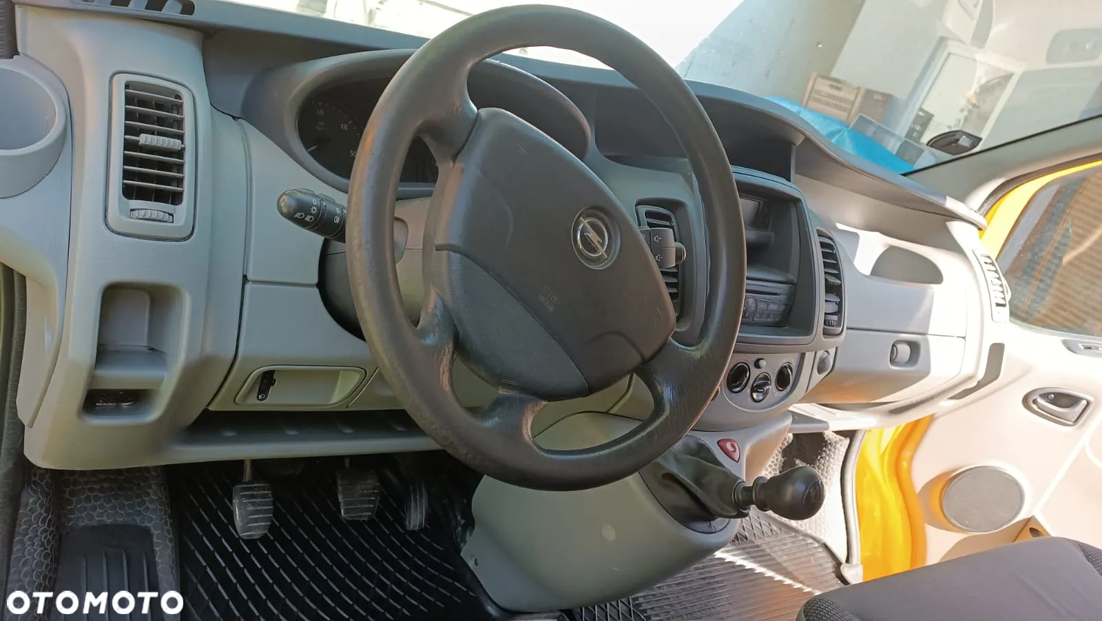Opel Vivaro - 9