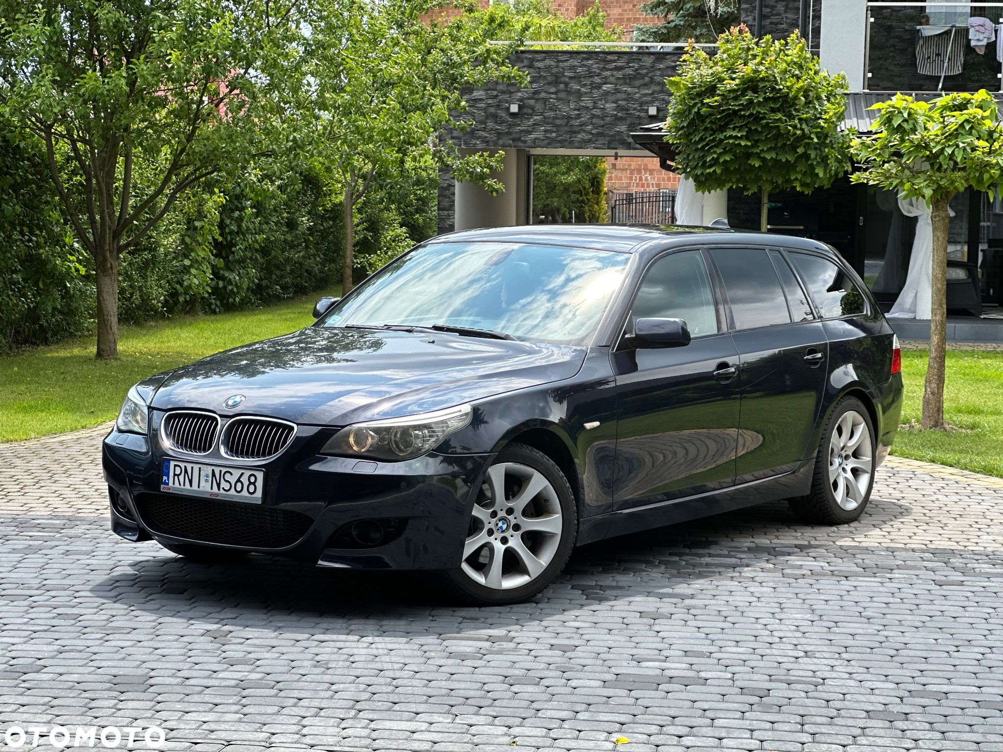 BMW Seria 5 530xd Touring - 1