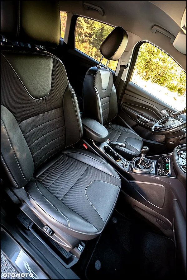 Ford Kuga - 34