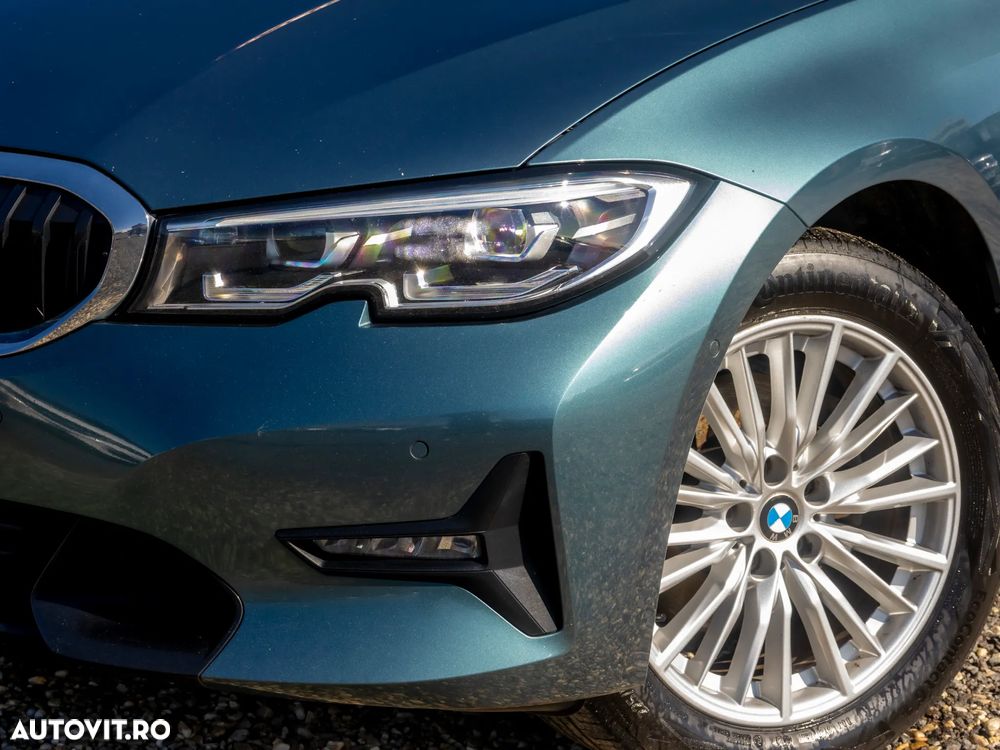 BMW Seria 3 320d Touring Aut. - 11