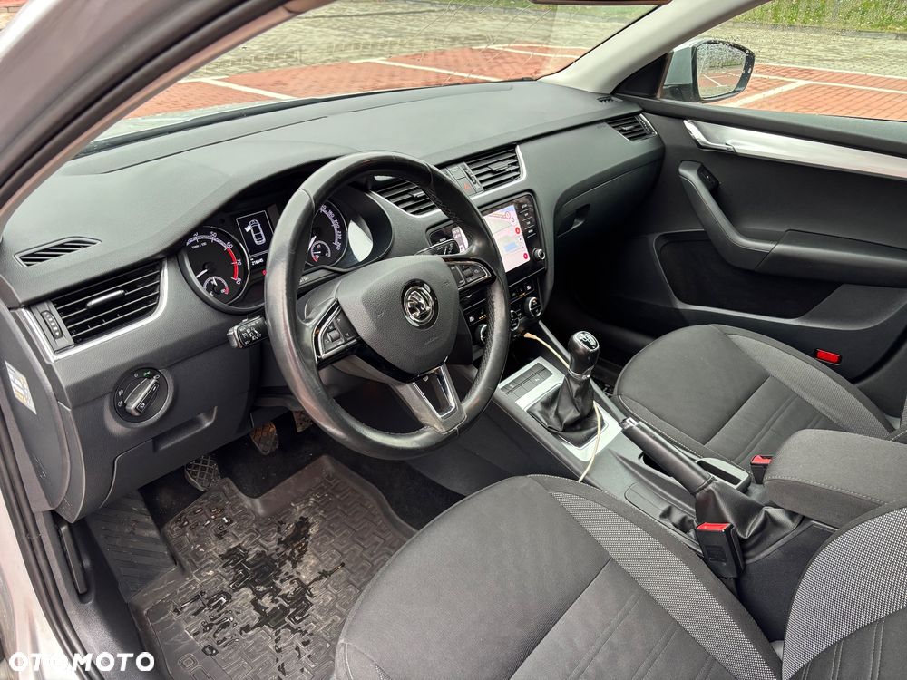 Skoda Octavia 1.5 TSI ACT Ambition - 10