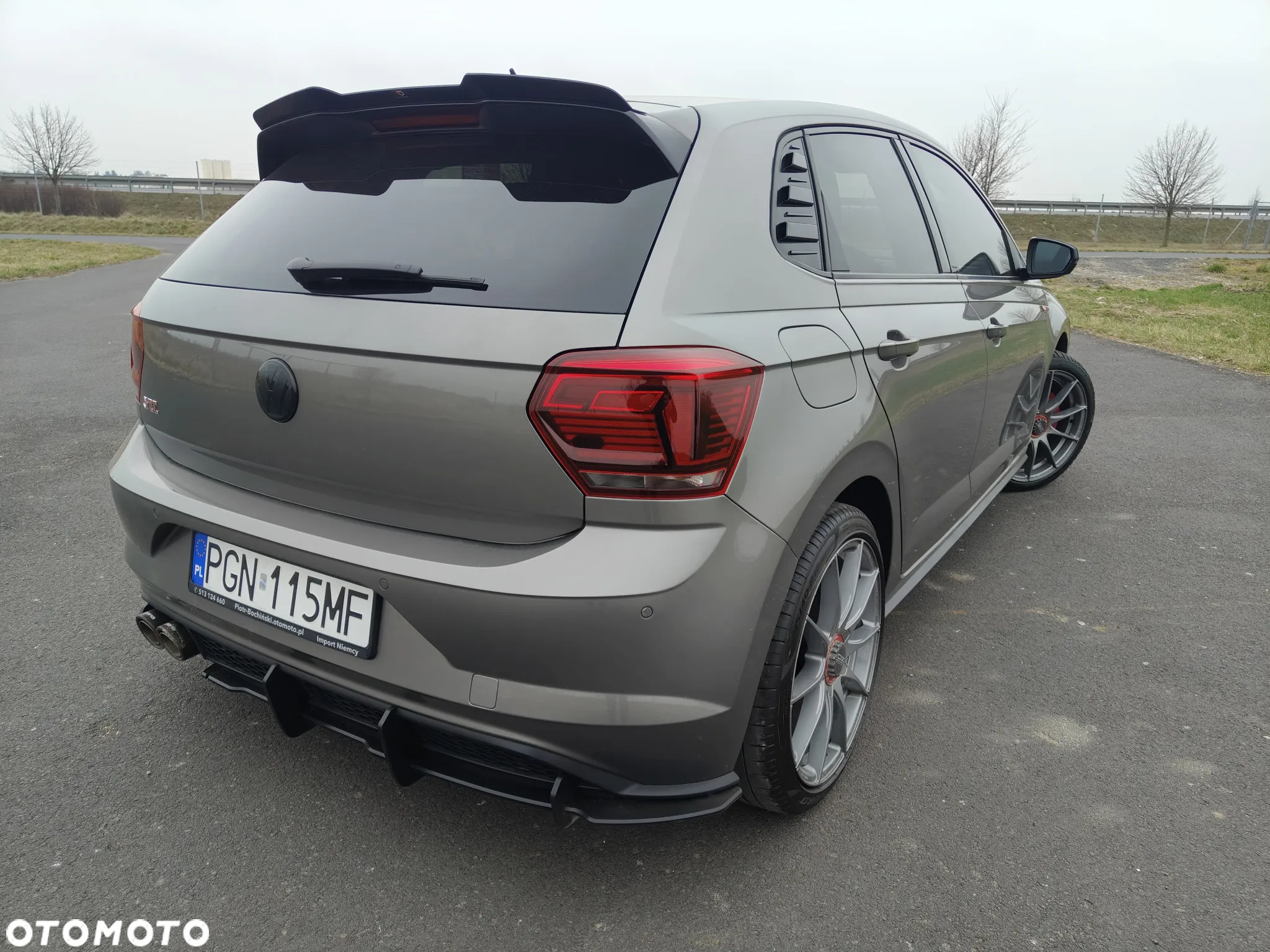 Volkswagen Polo 2.0 TSI DSG OPF GTI - 11
