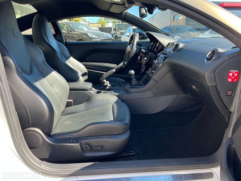 Peugeot RCZ 1.6 200 THP - 33