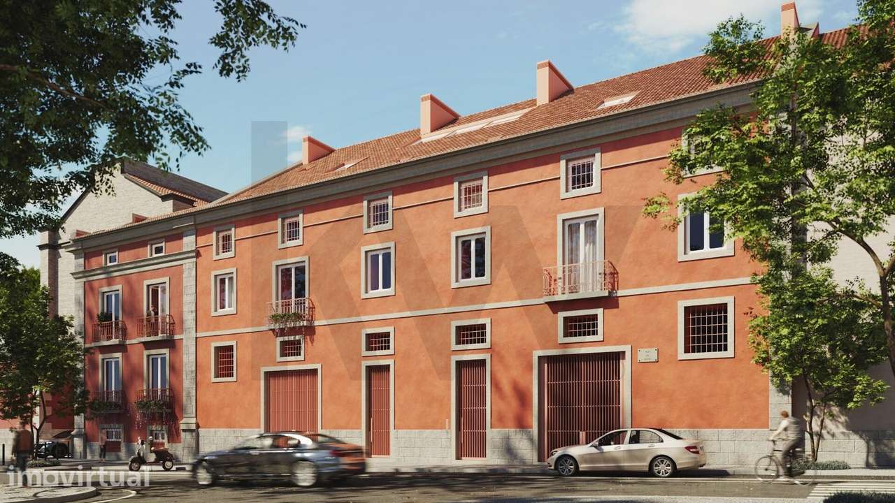 T4 Triplex com 445 m2 | 2 Lugares de  Estacionamento - Grande imagem: 2/14