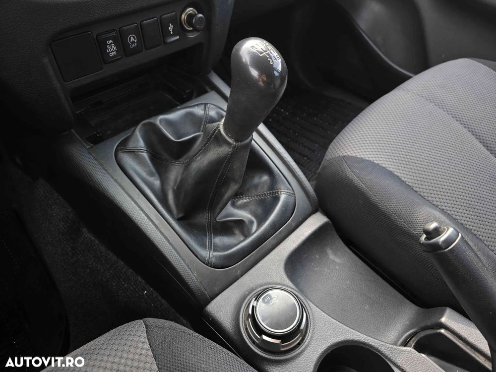 Mitsubishi l200 - 12