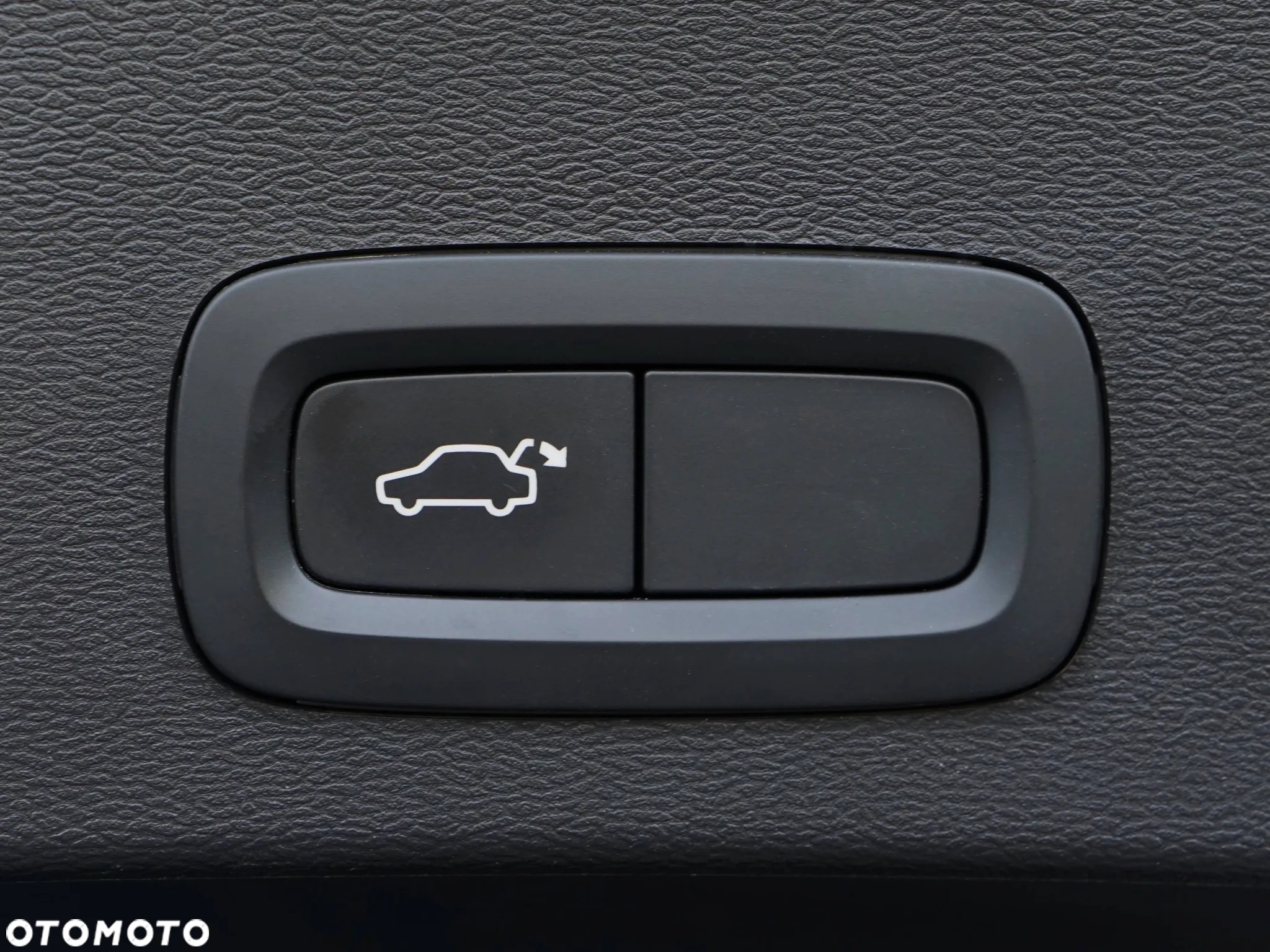 Volvo XC 40 T3 Momentum - 31