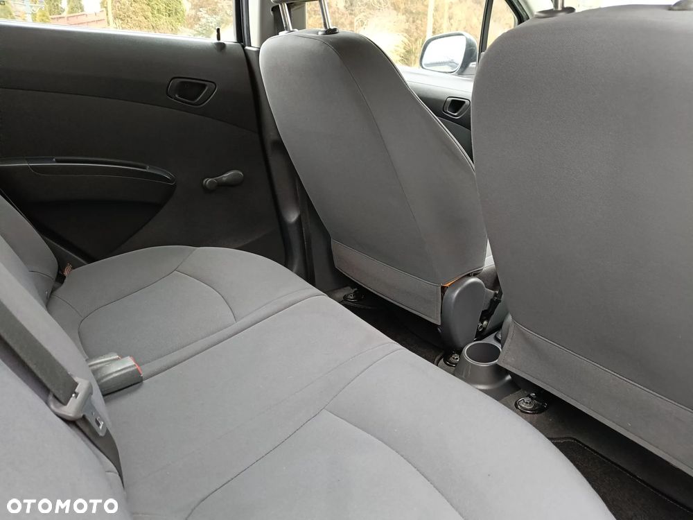 Chevrolet Spark 1.0 LT - 12