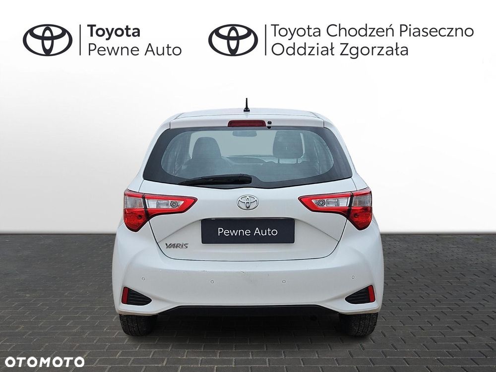 Toyota Yaris - 4