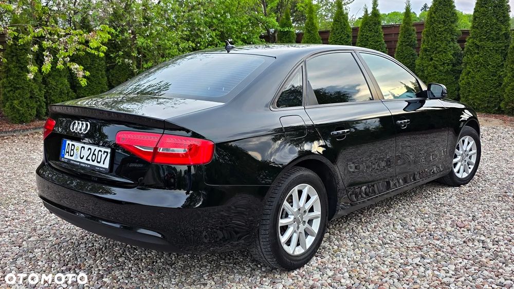 Audi A4 Limousine - 13