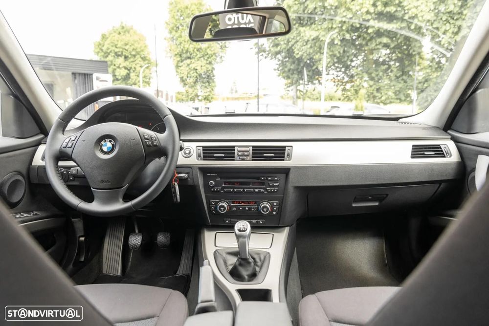 BMW 318 - 12