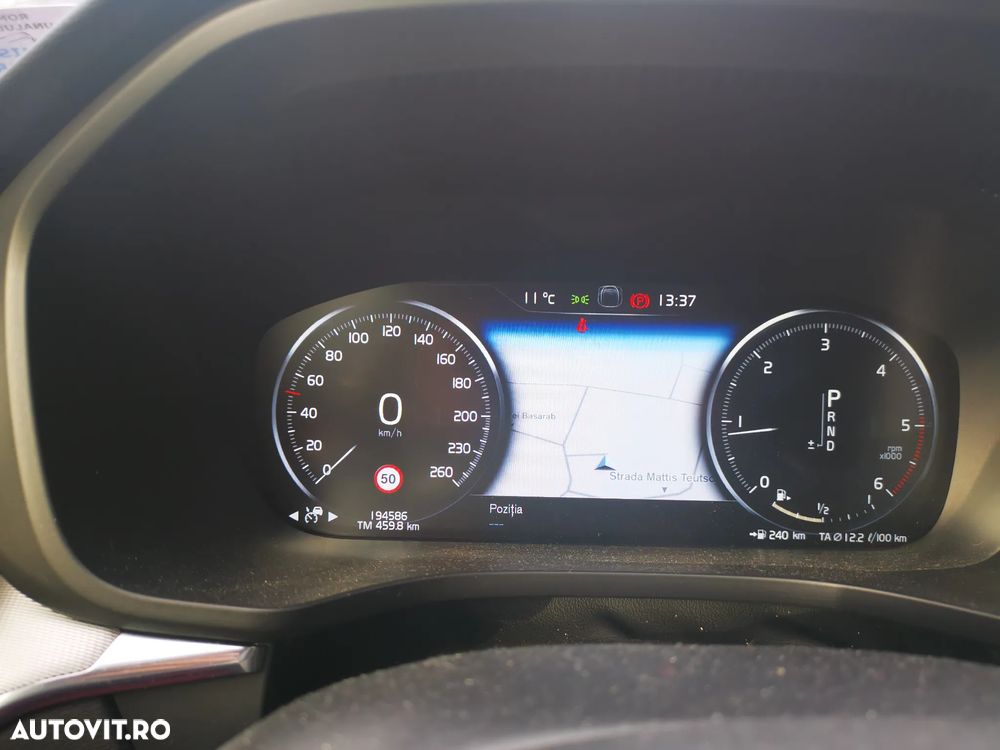 Volvo XC 60 D4 AWD R-Design - 8