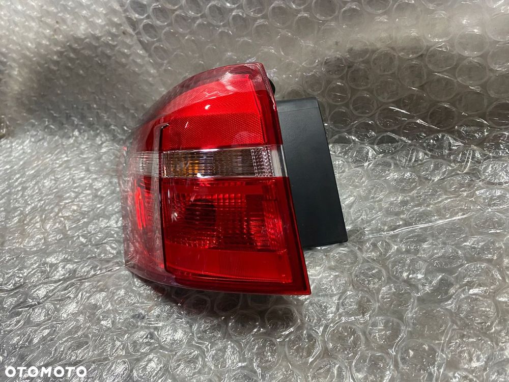 LAMPA TYŁ LH FORD FOCUS MK3 LIFT KOMBI F1EB-13405E - 2