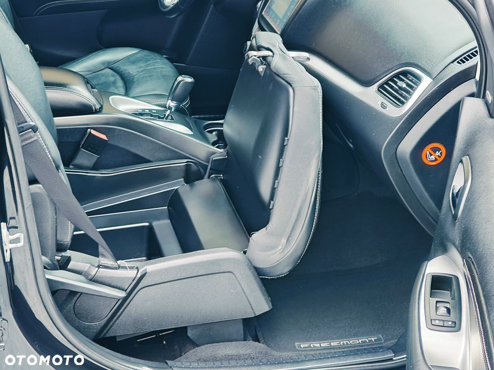 Fiat Freemont 2.0 Multijet 16V DPF Automatik Allrad Lounge - 24