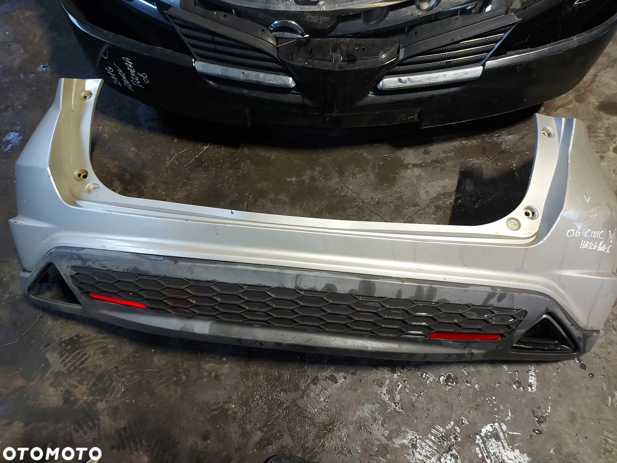 Zderzak tył tylny Honda Civic VIII Ufo HB - 1