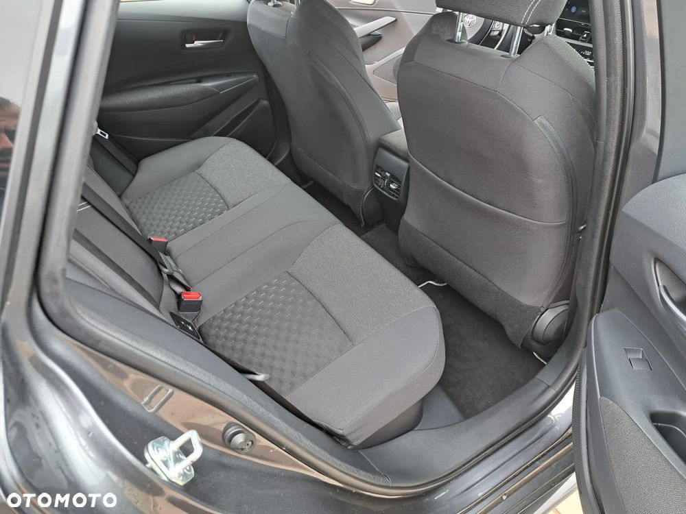 Toyota Corolla 1.8 Hybrid Comfort - 18