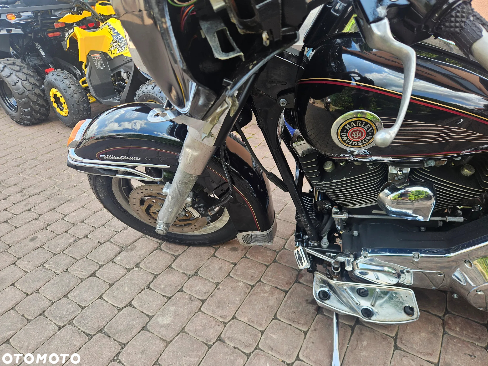 Harley-Davidson Softail Fat Bob - 25