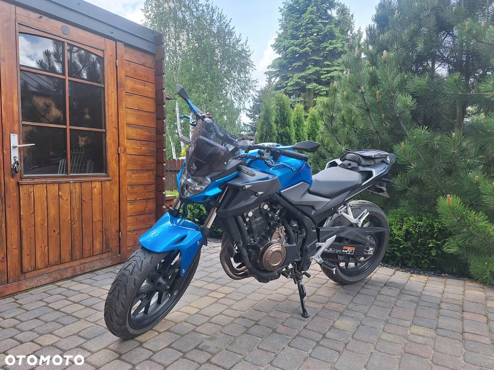 Honda CB - 1