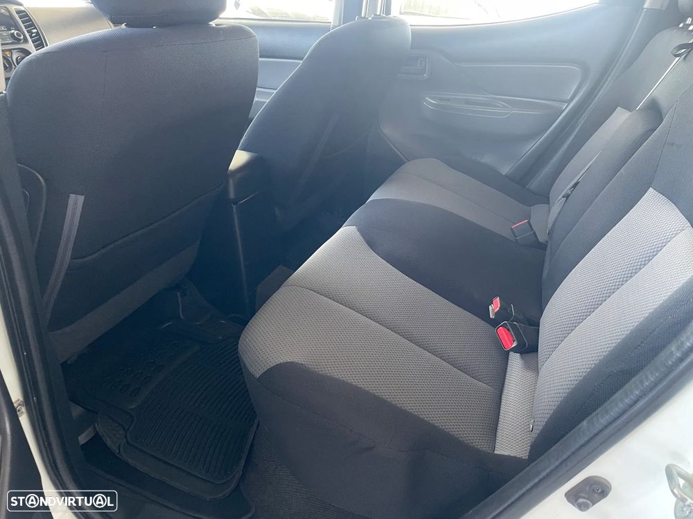 Mitsubishi L200 2.4 DI-D CD - 14